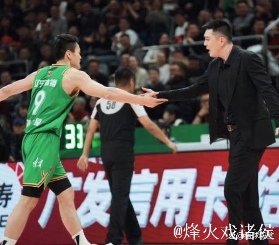 胜广厦发布会!谦逊回应赢球,直指斗志弥补不足,亲承示爱球迷! 胜广厦发布会!谦逊回应赢球,直指斗志弥补不足,亲承示爱球迷!