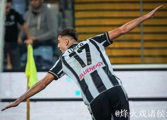 迪马济奥:尤文有意在明夏免签莱比锡中场施拉格 迪马济奥:尤文有意在明夏免签莱比锡中场施拉格